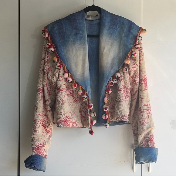 Petit Pois Denim Print Reversible Jacket with Pom Poms by Viviana Gabeiras - Picture 5 of 11